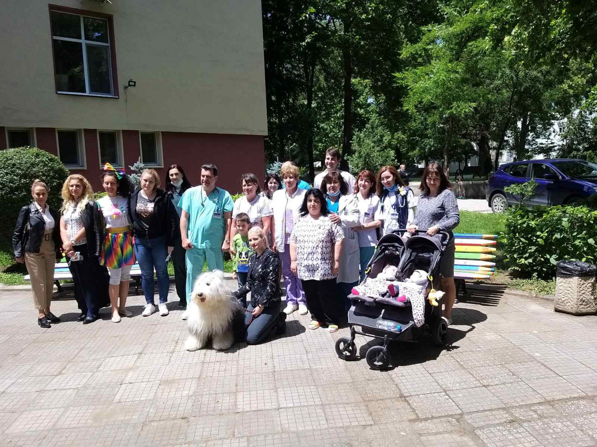 НЕУМОРНАТА МАГДАЛЕНА ДАНЧЕВА И НЕЙНАТА БРИГАДА „НОВА ГРАДИНА“ ЗАРАДВАХА ДЕТСКОТО ОТДЕЛЕНИЕ НА  УМБАЛ „СВЕТИ ГЕОРГИ“ В ПЛОВДИВ