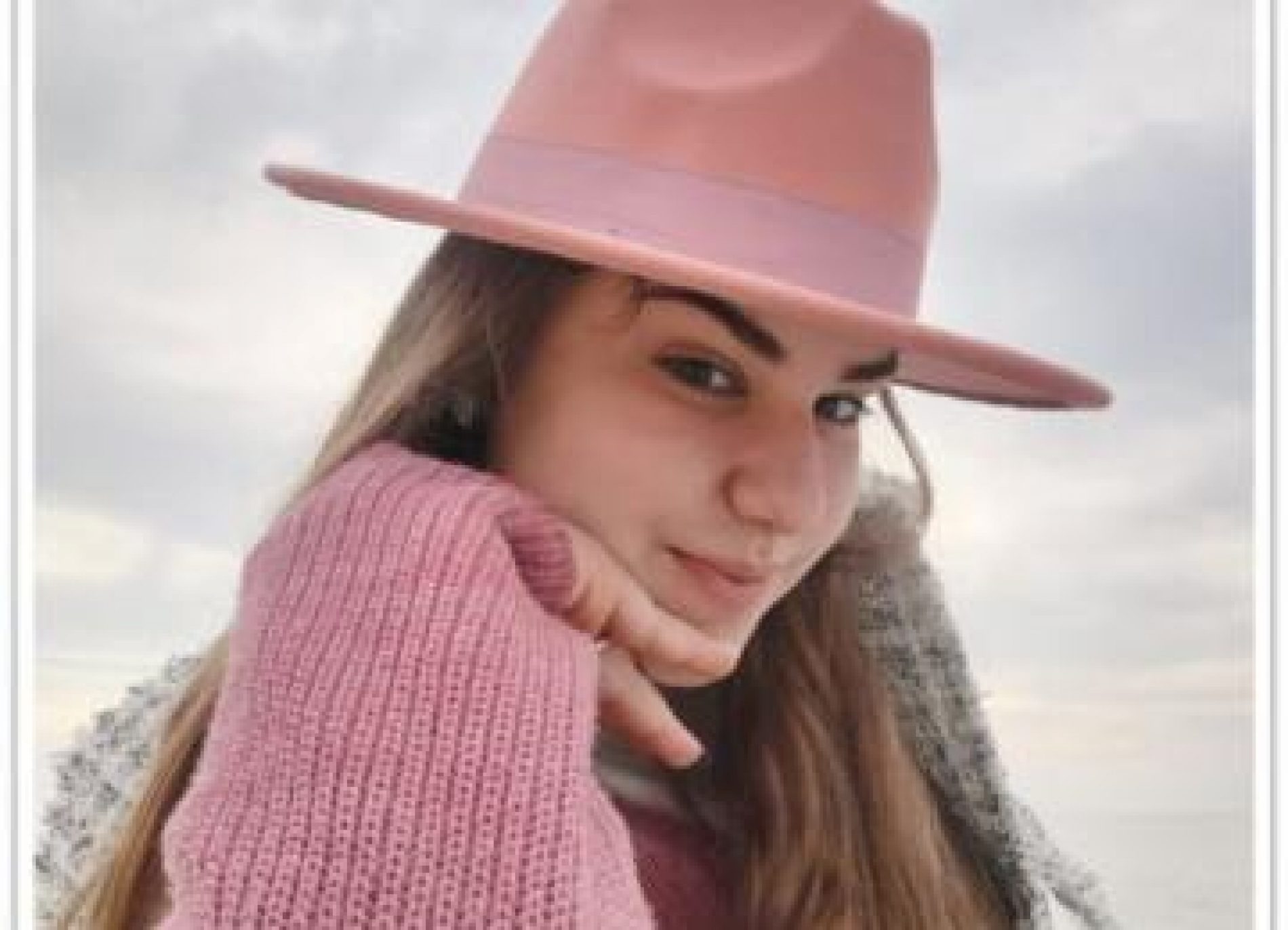 КЛИМЕНТИНА КОНДАКОВА ОТ СЛИВЕН ПОСТИГНА ПОРЕДНИЯ СИ ГОЛЯМ УСПЕХ С УСМИВКА