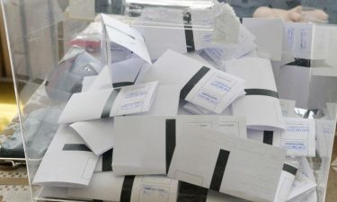 КАНДИДАТПРЕЗИДЕНТСКАТА ДВОЙКА ЙОТОВА – ВЪЛЧЕВ ПЕЧЕЛИ 42% ОТ ГЛАСОВЕТЕ, А ГЮРОВ – КАНДЕВ – 18,6% В ОБЛАСТ ЯМБОЛ ПРИ 100% ОБРАБОТЕНИ ПРОТОКОЛИ