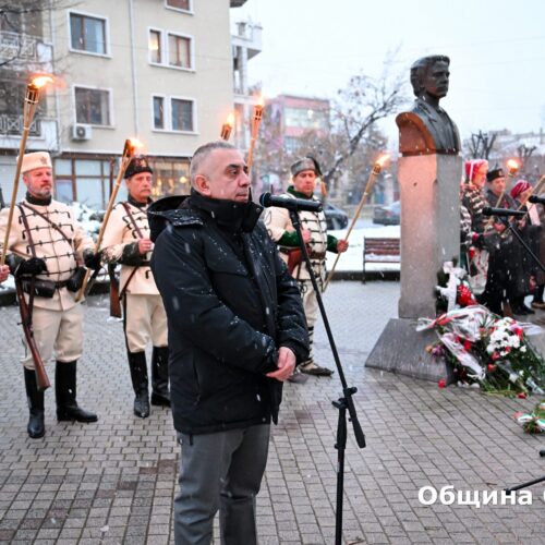 СТЕФАН РАДЕВ: ИМЕТО НА ЛЕВСКИ Е СВЯТО ЗА ВСИЧКИ БЪЛГАРИ, НЕЗАВИСИМО КЪДЕ СЕ НАМИРАТ ПО СВЕТА