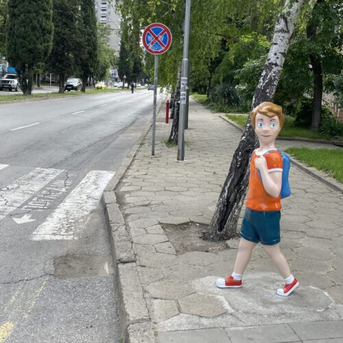 „ИНЪР УИЙЛ СЛИВЕН“ С НОВА ДЕТСКА ФИГУРА ПО ПОВОД 1 ЮНИ – ПРОДЪЛЖАВА БИТКАТА ЗА ПЪТНА БЕЗОПАСНОСТ