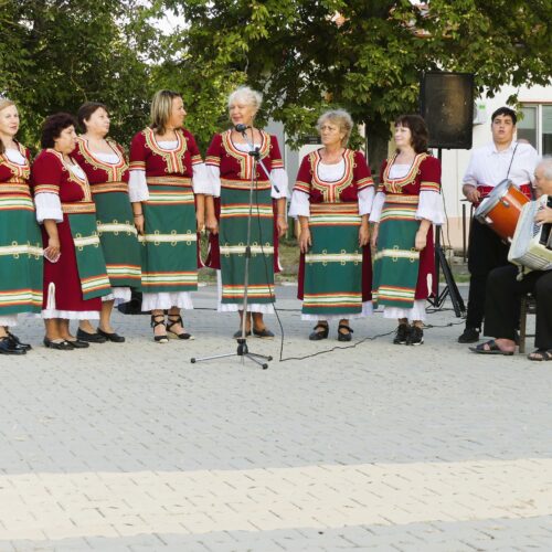 ПРАЗНИКЪТ НА СЕЛО СОКОЛ СЪБРА ЖИТЕЛИ И ГОСТИ В ДЕНЯ НА ВЯРА, НАДЕЖДА И ЛЮБОВ