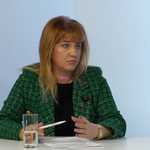 МИЛЕНА ЧЕНКОВА: ОТ ПРАЗНОТО ГОВОРЕНЕ И ПОПУЛИЗМА ЕДИНСТВЕНИТЕ ГУБЕЩИ СА БЪЛГАРСКИТЕ ГРАЖДАНИ