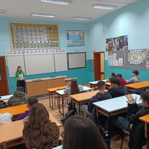 УЧЕНИЦИ И УЧИТЕЛИ ОТ ППМГ „ДОБРИ ЧИНТУЛОВ“ ПРЕМИНАХА ОБУЧЕНИЕ ПО КИБЕРСИГУРНОСТ