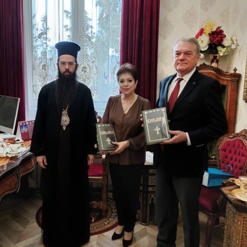 СЛИВЕНСКИЯТ МИТРОПОЛИТ АРСЕНИЙ ПОСРЕЩНА ЛИДЕРИ ОТ БСП-ОЛ