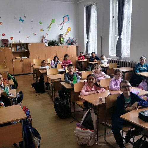 УЧЕНИЦИ ОТ СУ „Г. С. РАКОВСКИ“ – КОТЕЛ ОТБЕЛЯЗАХА СЕДМИЦАТА НА ДЕТСКАТА КНИГА С ПРИКАЗНО ЧЕТЕНЕ