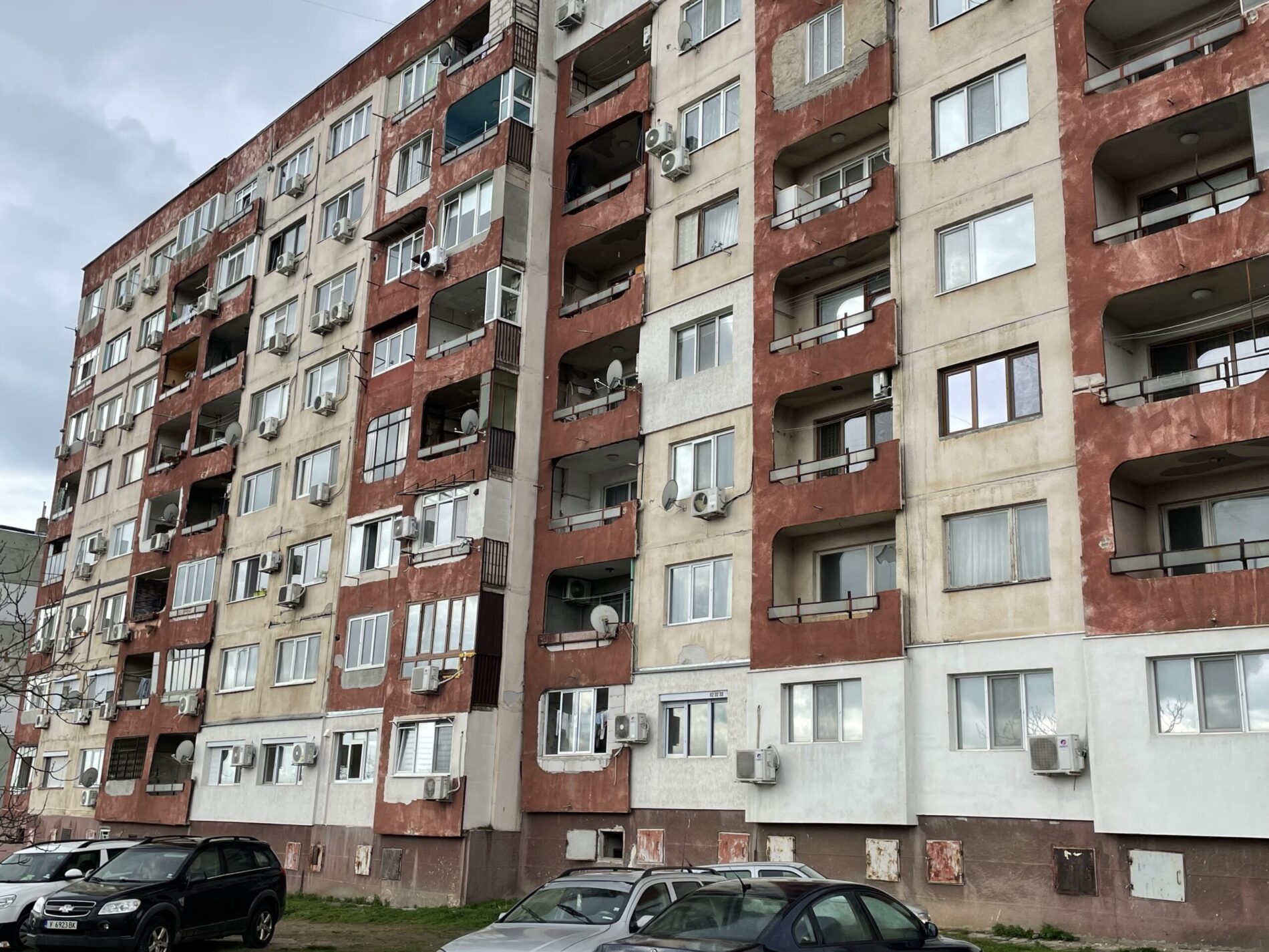 ТРАГЕДИЯ В СЛИВЕН: 14-ГОДИШНО МОМЧЕ ЗАГИНА ПРИ ПОЖАР