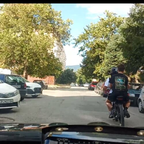 ПОЛИЦИЯТА В СЛИВЕН ОСЪЩЕСТВЯВА КОНТРОЛ НАД ВОДАЧИТЕ НА ИНДИВИДУАЛНИ ЕЛЕКТРИЧЕСКО ПРЕВОЗНИ СРЕДСТВА