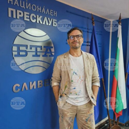 СЛЕД БЛИЗО 30 ГОДИНИ В САЩ СЛИВНАЛИЯ ПИШЕ КНИГА, ЗА ДА РАЗКАЖЕ ЗА БЪЛГАРИЯ НА СВЕТА