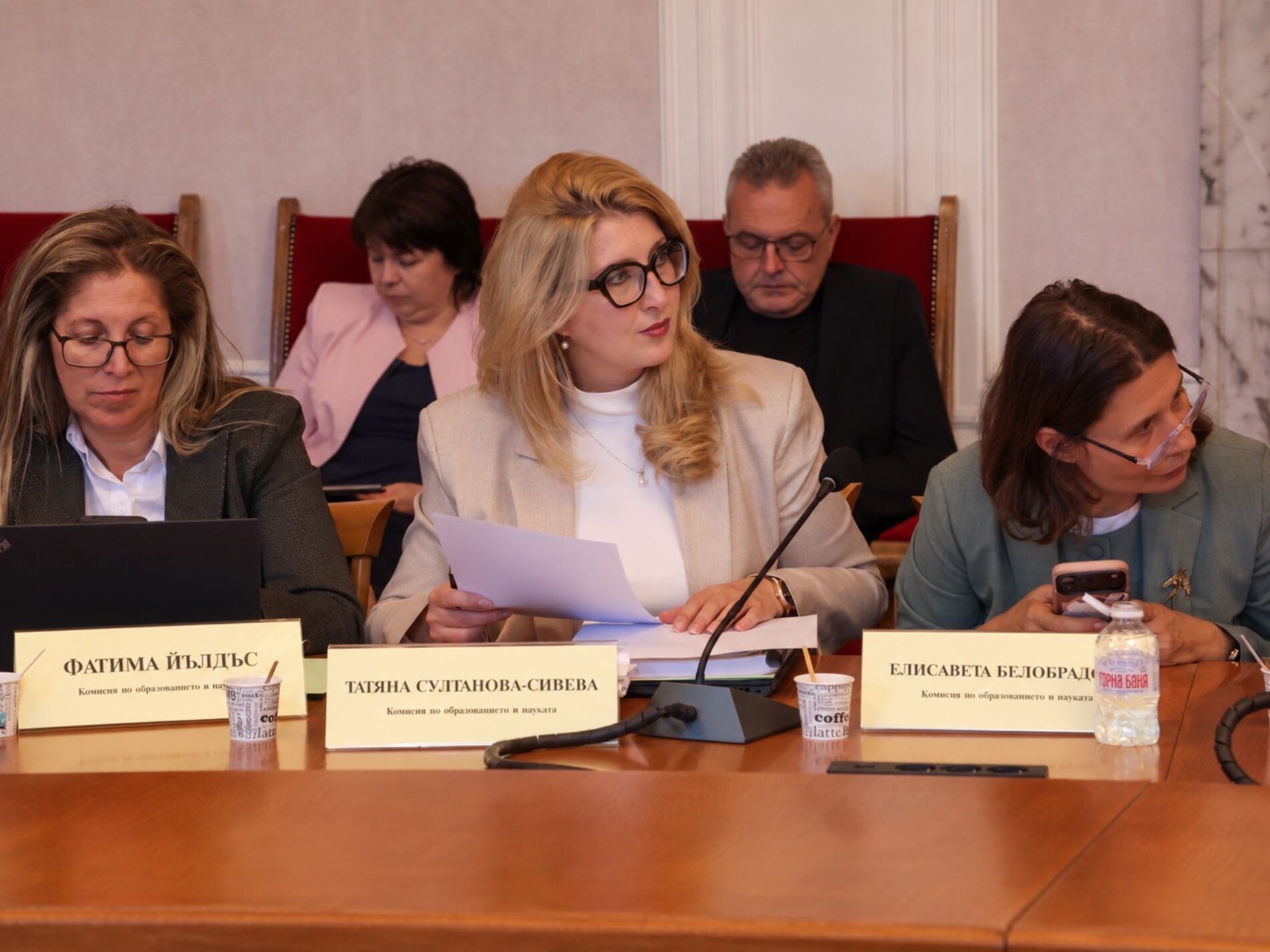 ТАТЯНА СУЛТАНОВА: PISA 2025 Е ДИАГНОЗА ЗА БЪЛГАРСКОТО ОБРАЗОВАНИЕ. РЕФОРМИТЕ НЕ МОГАТ ДА ЧАКАТ 2029 Г.
