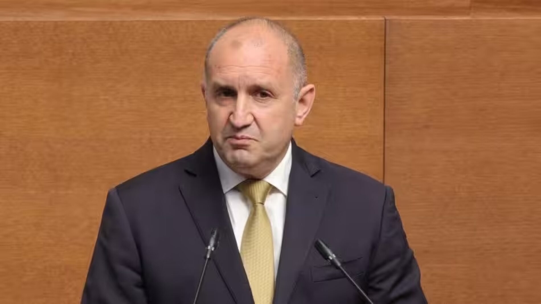 ПЪЛНА ЗАБРАНА НА РЕКЛАМАТА НА ХАЗАРТ, ОБЯВИ ПРЕМИЕРЪТ