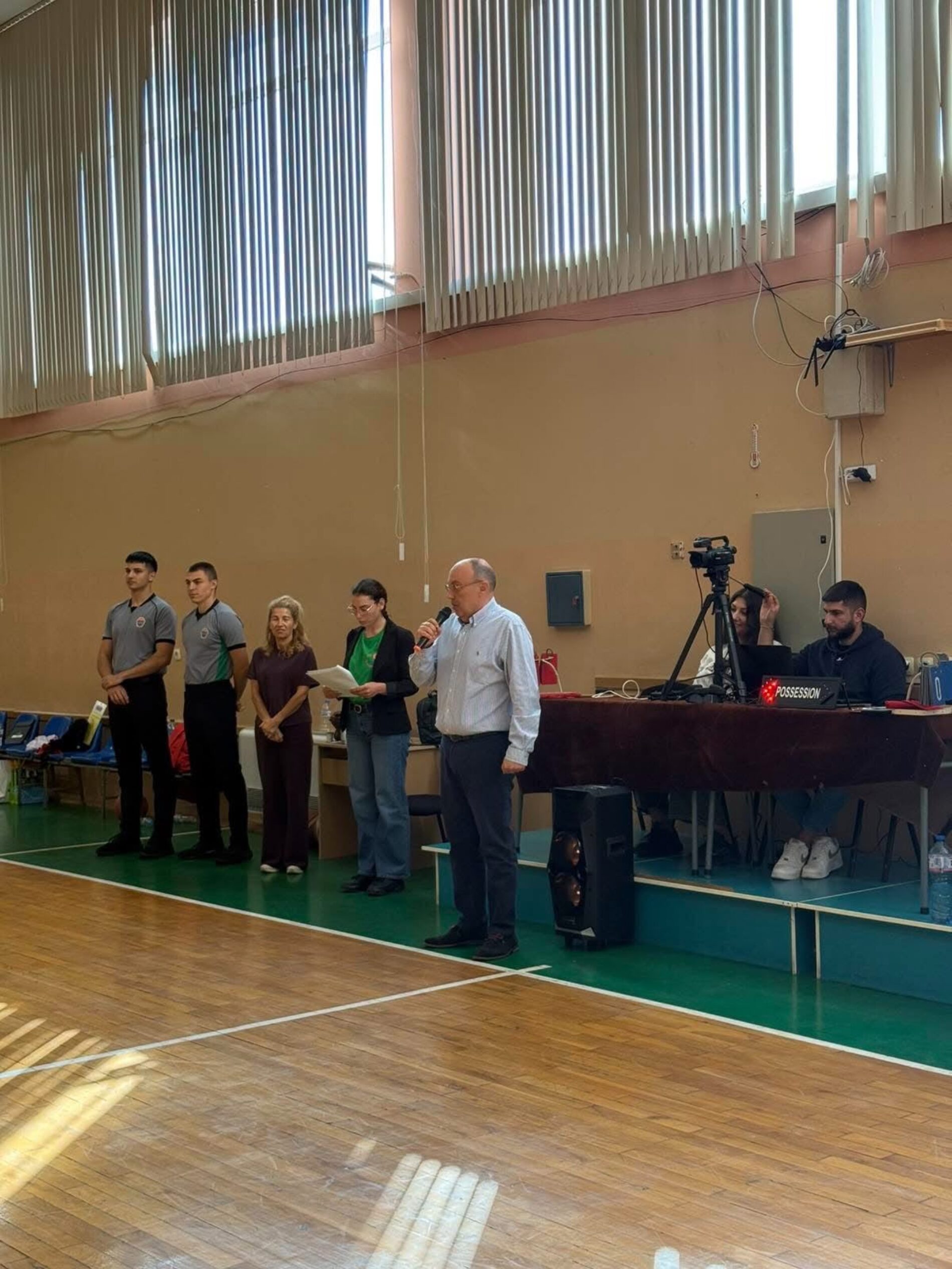 ОБЛАСТНИЯТ УПРАВИТЕЛ НА СЛИВЕН ПОДКРЕПИ МЕЖДУНАРОДНИЯ ТУРНИР ПО БАСКЕТБОЛ НА КОЛИЧКИ „INWHEEL“