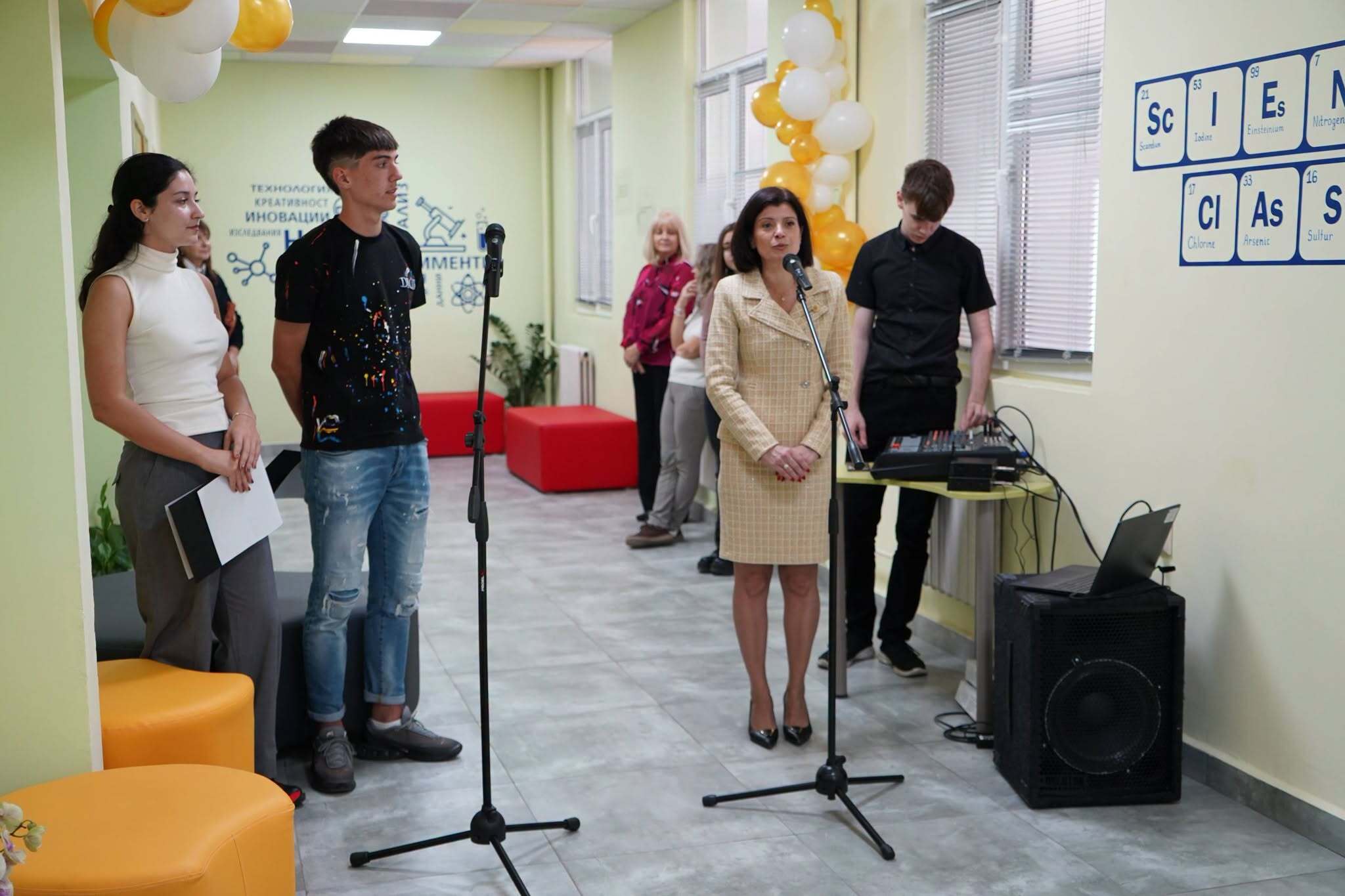 Интериор на новия център