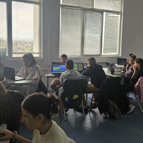 В ОУ „ПАНАЙОТ ХИТОВ“ МАТЕМАТИКАТА СЕ ПРЕВРЪЩА В ИНОВАТИВНО ДИГИТАЛНО ПРИКЛЮЧЕНИЕ